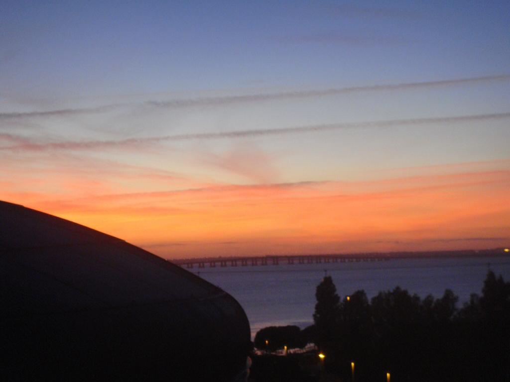 Lxriverside Suite Apartment Lisbon Luaran gambar